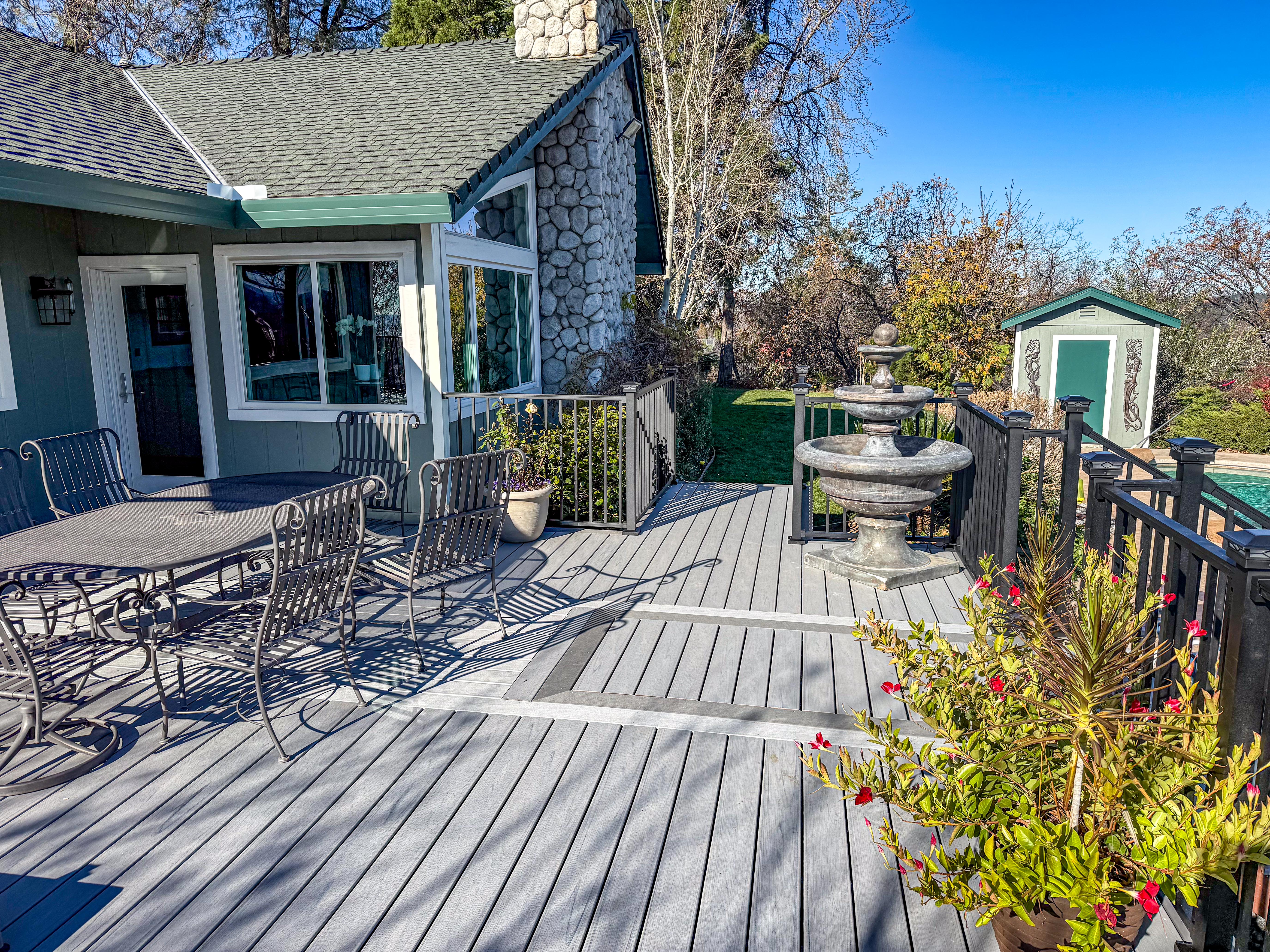 Hot tub deck with panoramic view